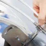 tecnico sistema i fili di un antenna